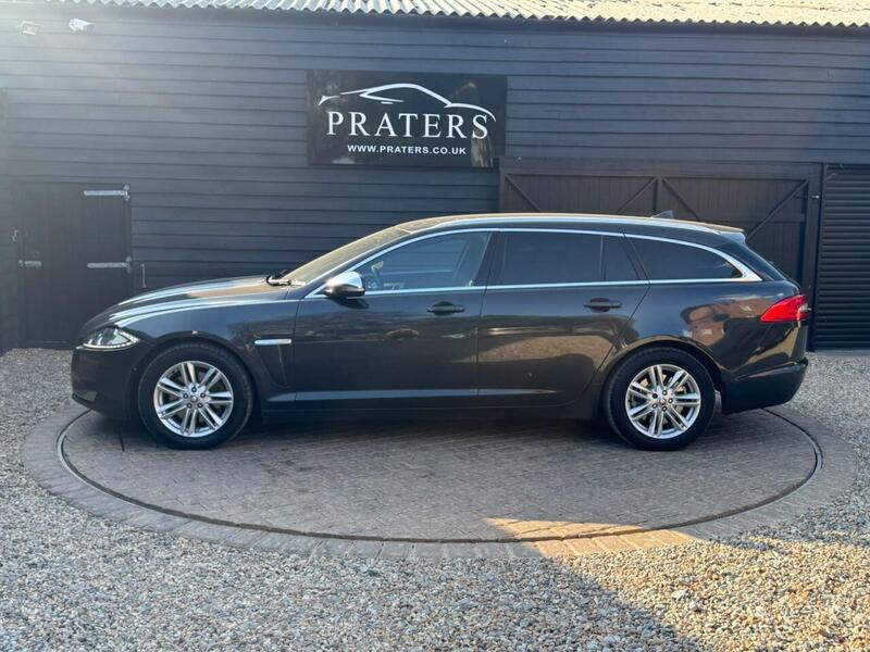 Jaguar XF view 6
