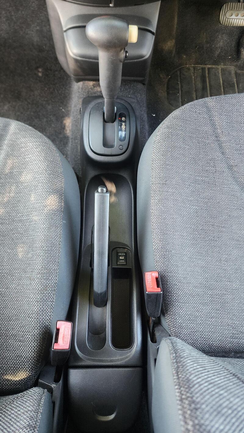 2006 Nissan Micra — photo 24