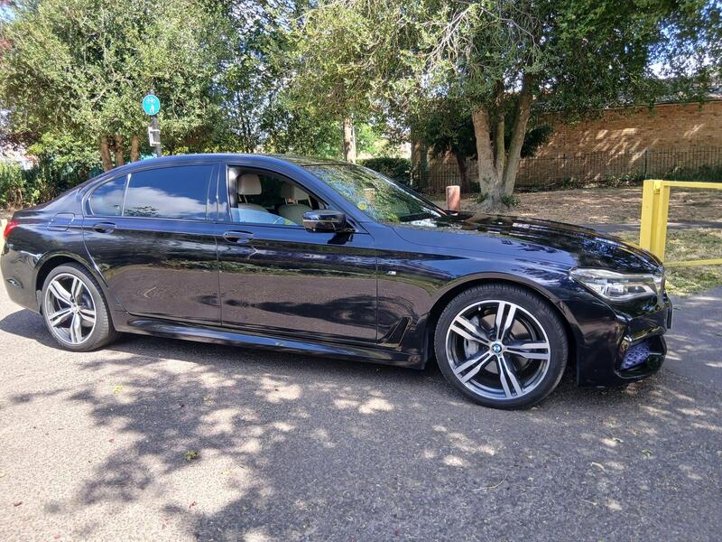 BMW 7 Series view 6