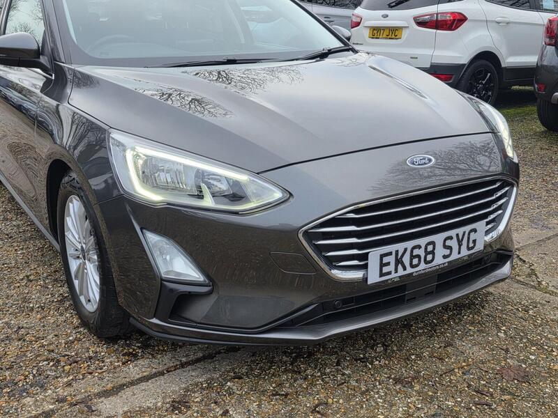 Ford Focus view 7