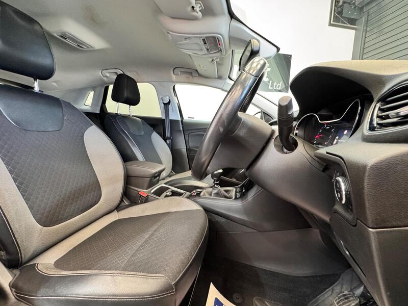 Vauxhall Grandland X view 13