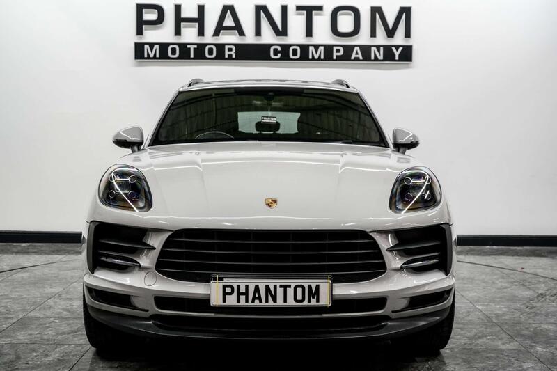 Porsche Macan view 2