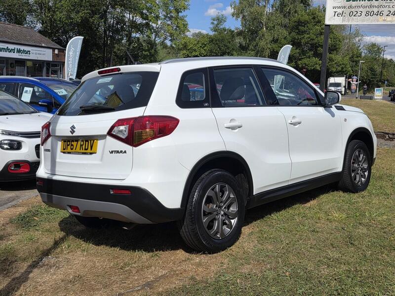 Suzuki Vitara view 4