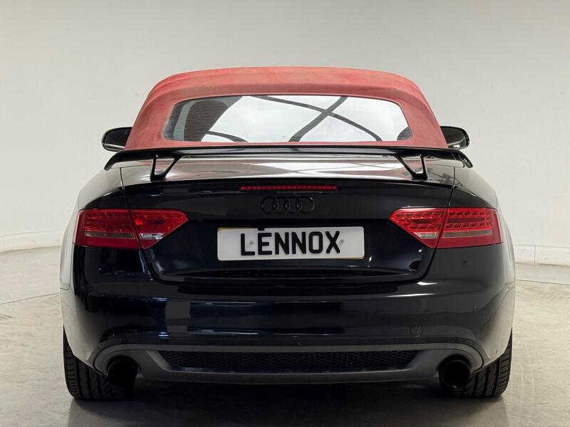 Audi A5 Cabriolet view 5