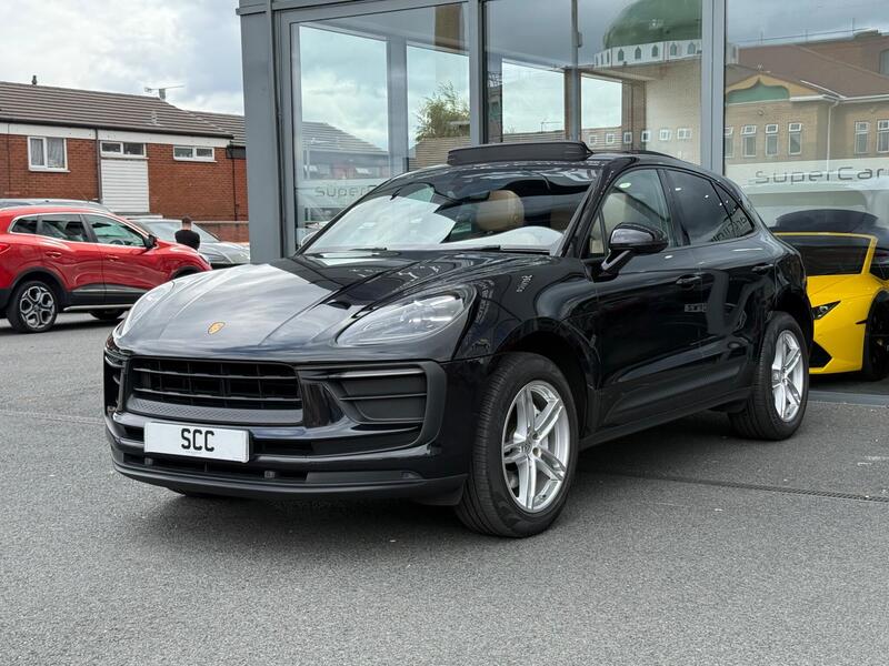 Porsche Macan view 7