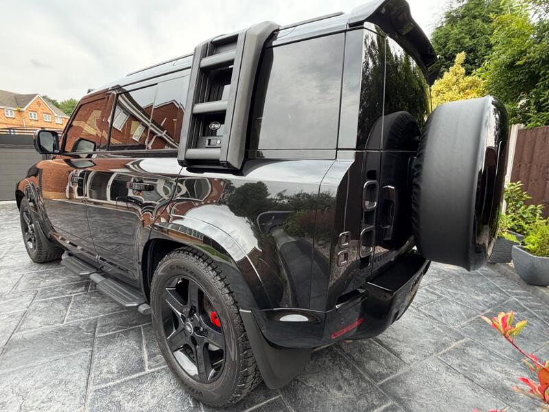 Land Rover Defender view 6