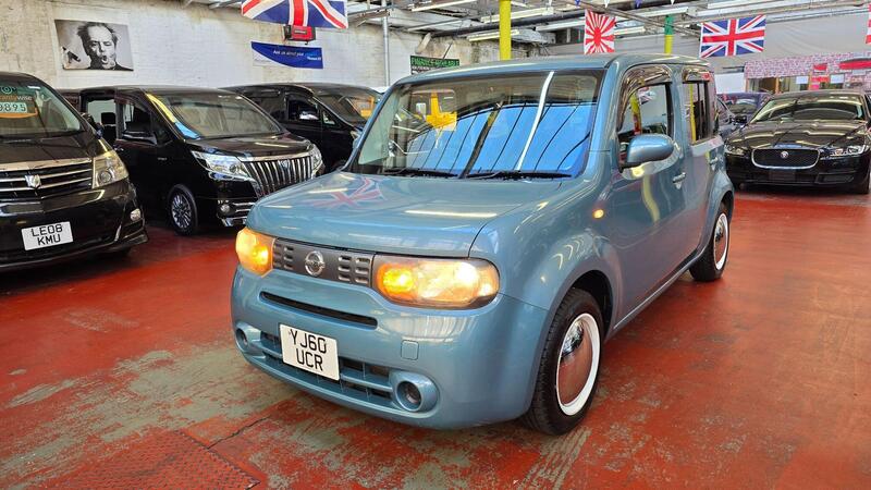 Nissan Cube view 2