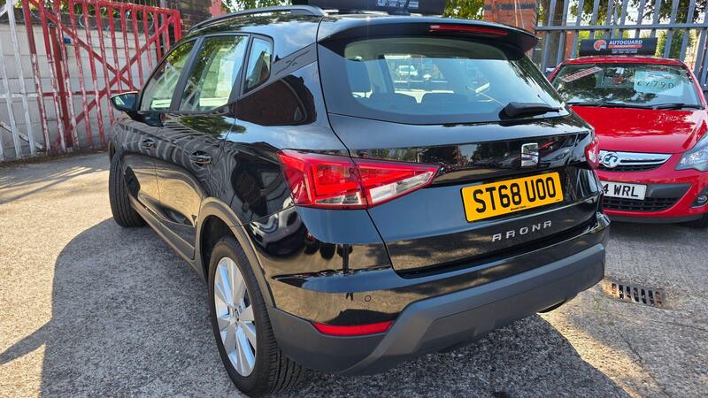 Seat Arona view 4