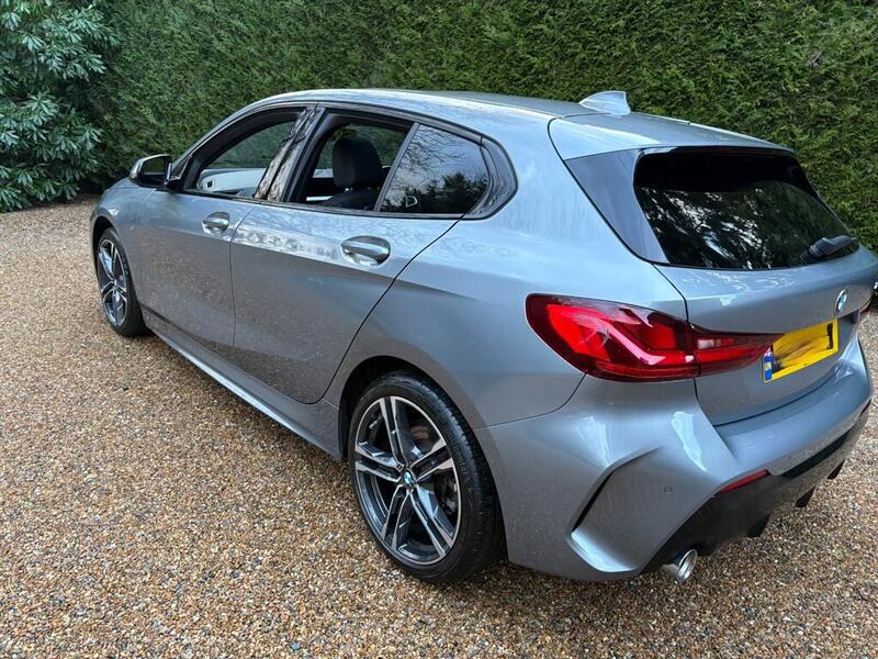 BMW 1 Series view 5