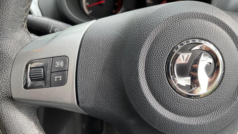 2013 Vauxhall Corsa — photo 32