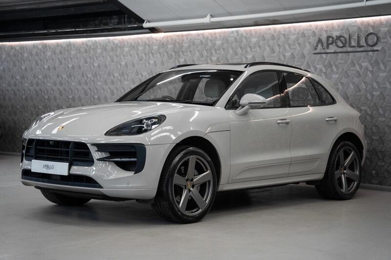 Porsche Macan view 6