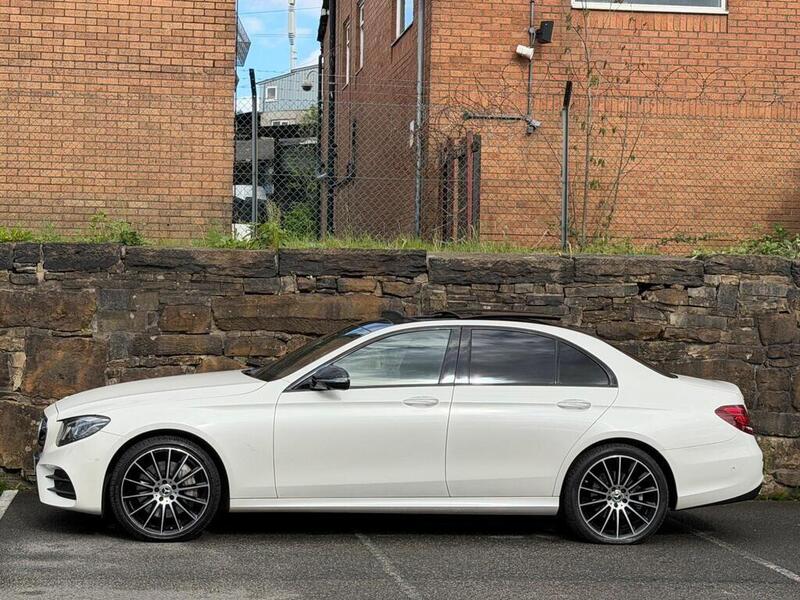Mercedes-Benz E Class view 4