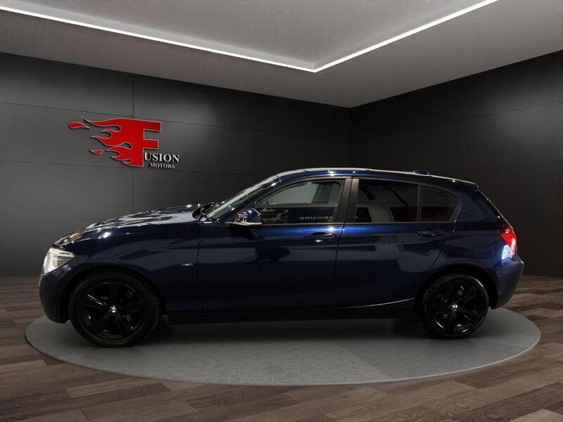 BMW 1 Series view 3
