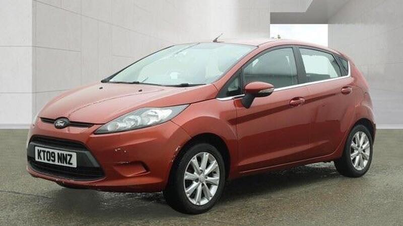 Ford Fiesta — photo 1