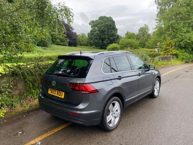 Volkswagen Tiguan view 6