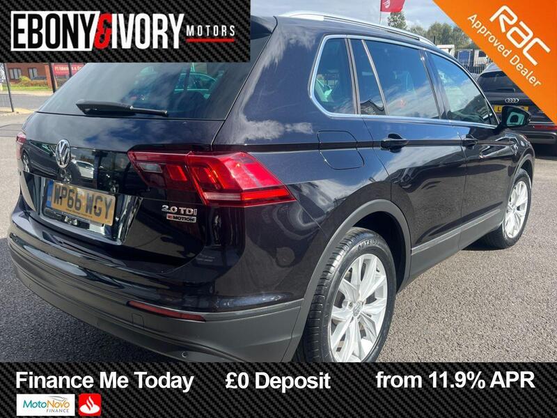 Volkswagen Tiguan view 5