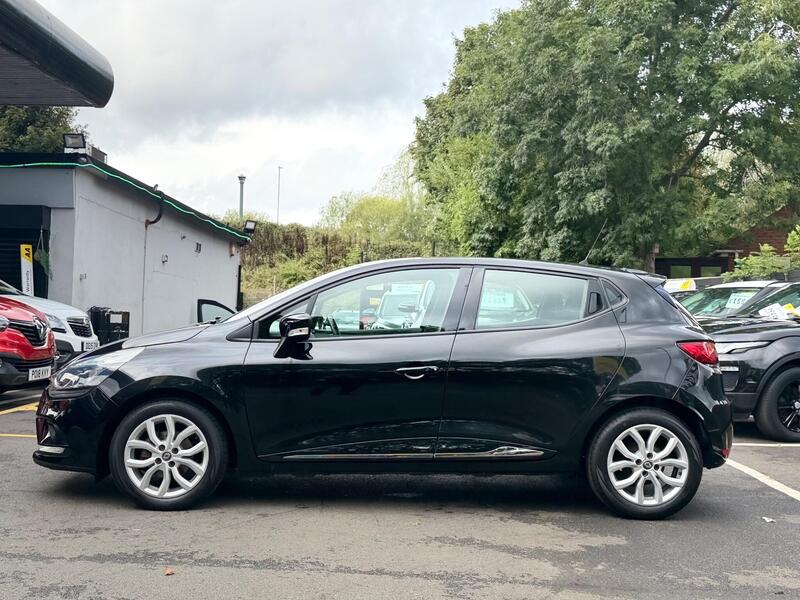 Renault Clio view 5