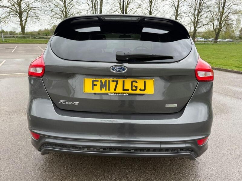 Ford Focus view 7