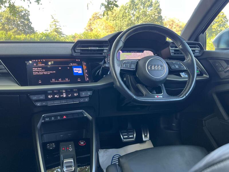 Audi Audi S3 view 3