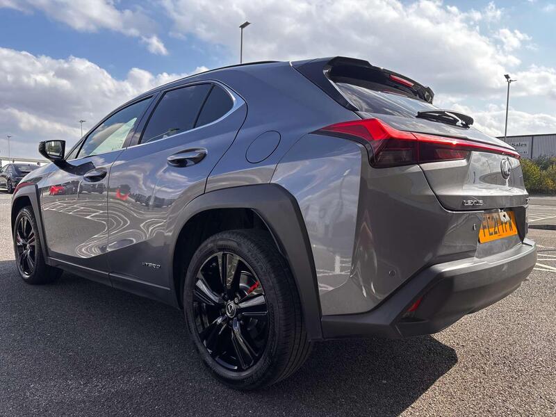 Lexus Ux view 5