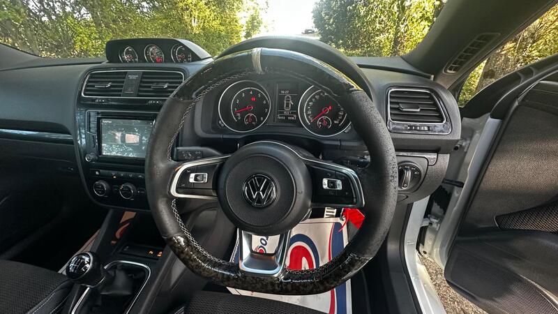 2017 Volkswagen Scirocco — photo 31