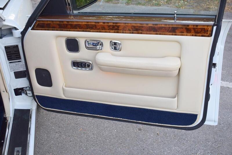 Rolls-Royce Silver Spur view 7