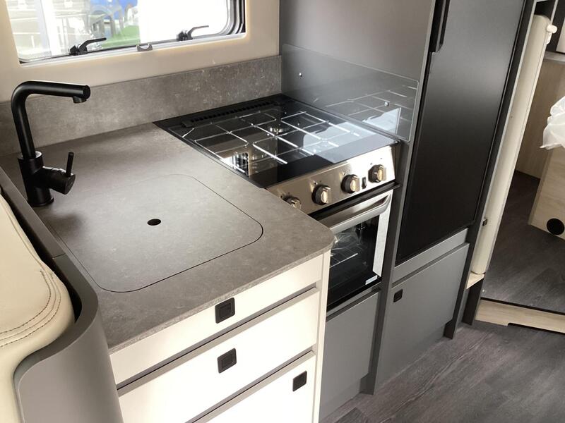 Auto-Trail F-Line F74 — image 22