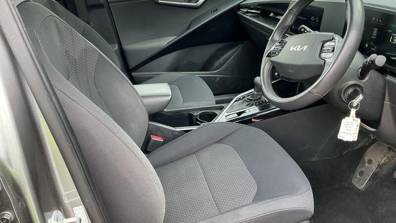 Kia Niro view 3