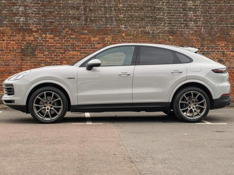 Porsche Cayenne view 2