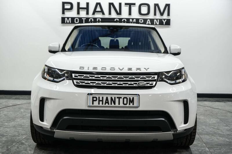 Land Rover Discovery 3 view 2