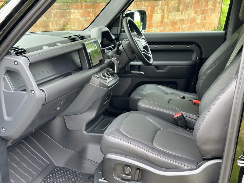 Land Rover Defender view 7