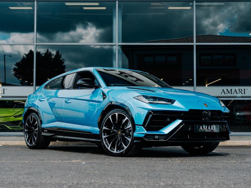 Lamborghini Urus main image