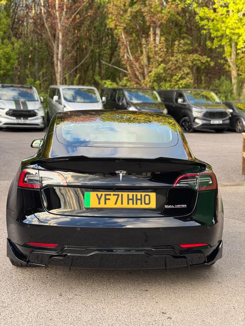 2021 Tesla Model 3 - exterior