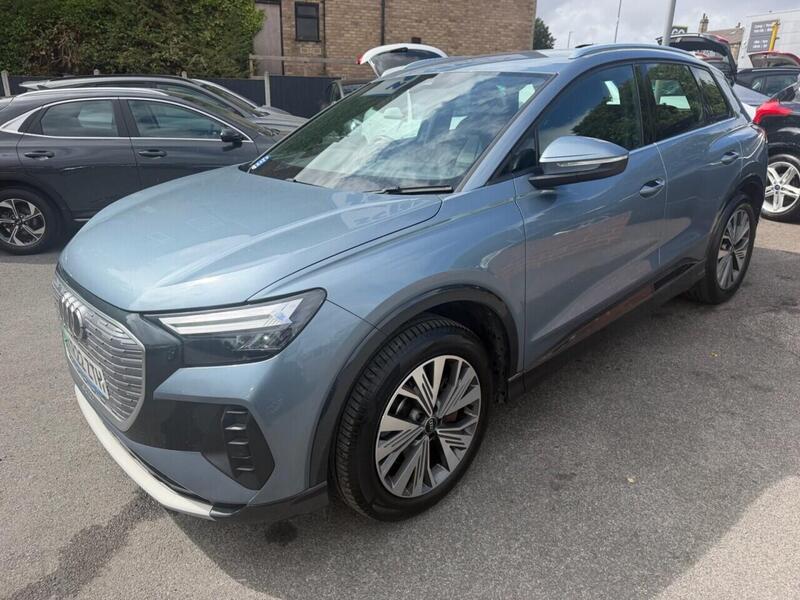 Audi Q4 E-Tron view 5
