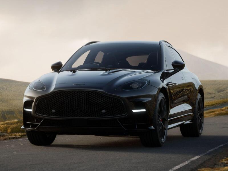 Aston Martin DBX view 5