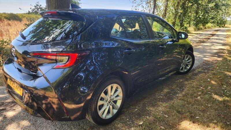 2025 Toyota Corolla — photo 10