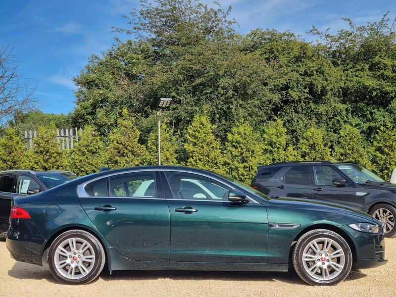Jaguar Xe view 6