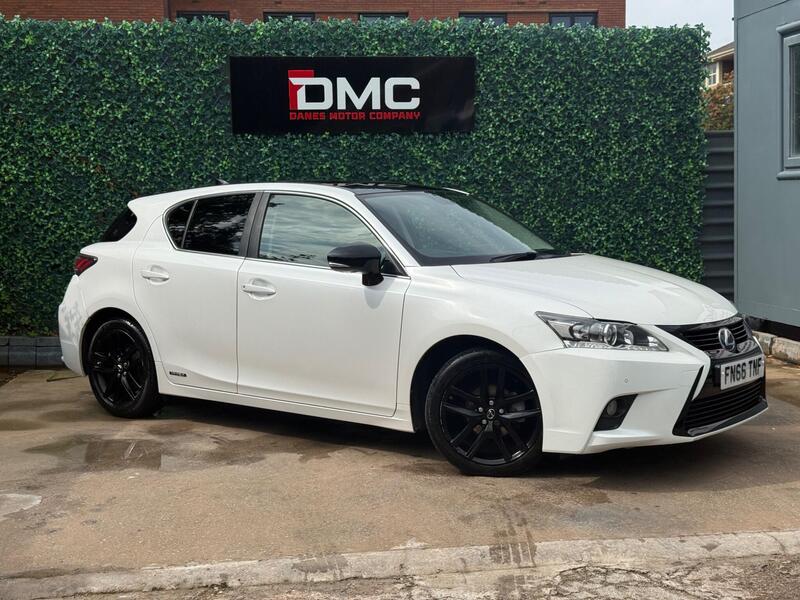 Lexus CT view 4