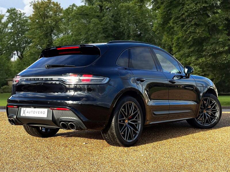 Porsche Macan view 5
