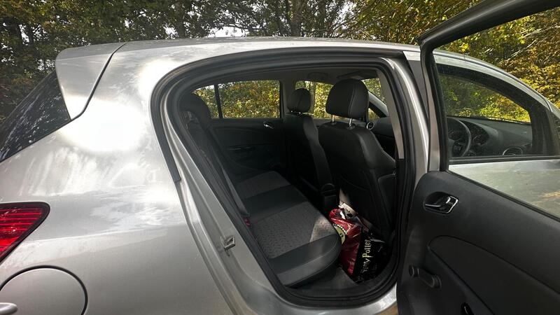 2014 Vauxhall Corsa — photo 10