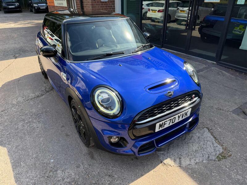 Mini Cooper view 7