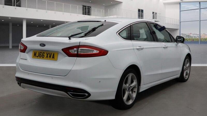 Ford Mondeo view 5
