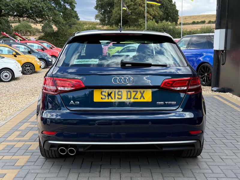 Audi A3 view 4