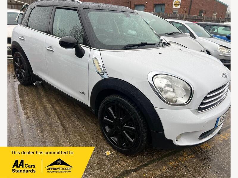 Mini Countryman main image