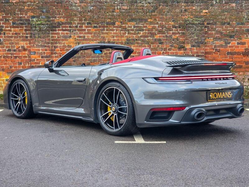Porsche 911 view 3
