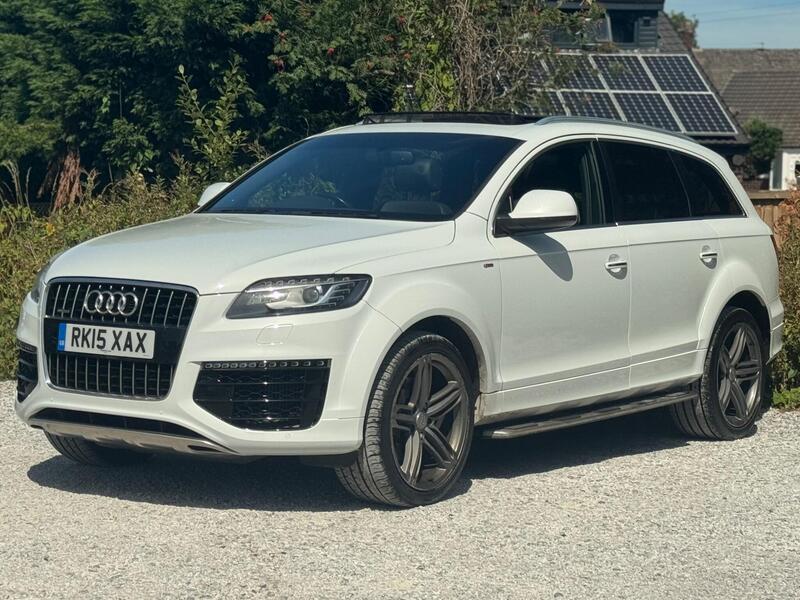 Audi Audi Q7 view 5