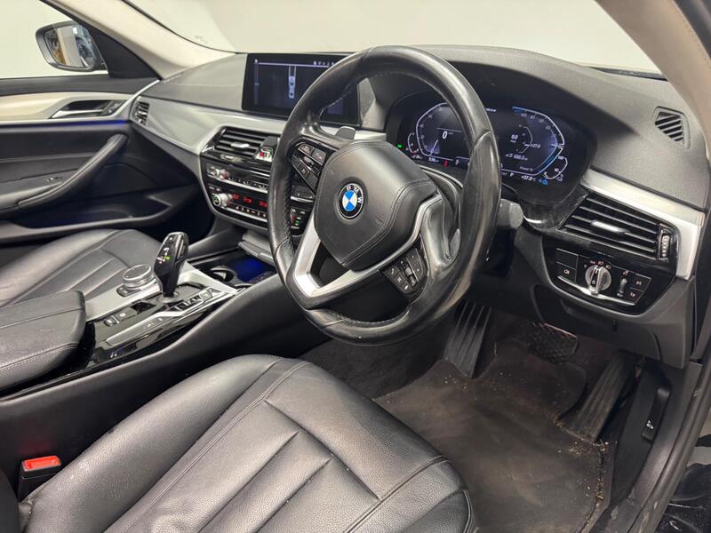 BMW 5 Series view 7