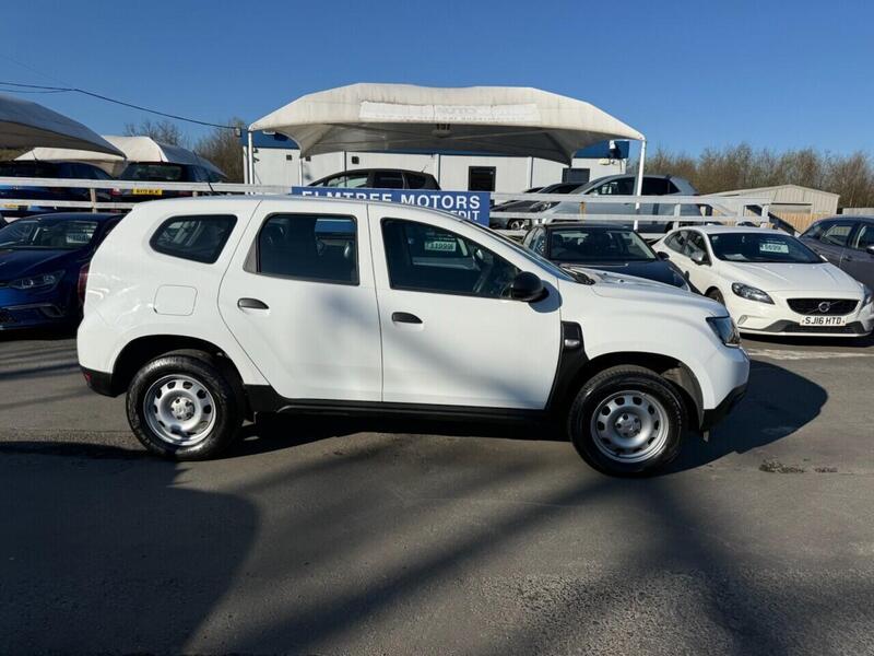 Dacia Duster view 4