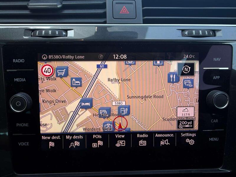 Volkswagen Golf view 7