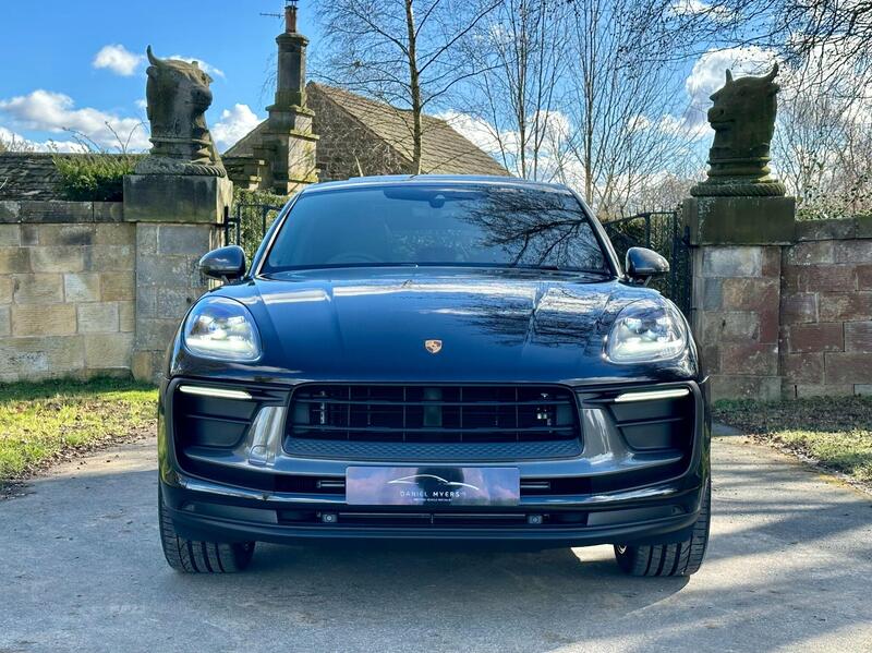 Porsche Macan view 2